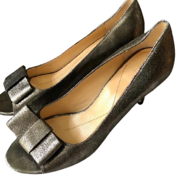 Kate Spade Platinum Sparkly Peep Toe Bow Pumps - 8.5M - Picture 3 of 11